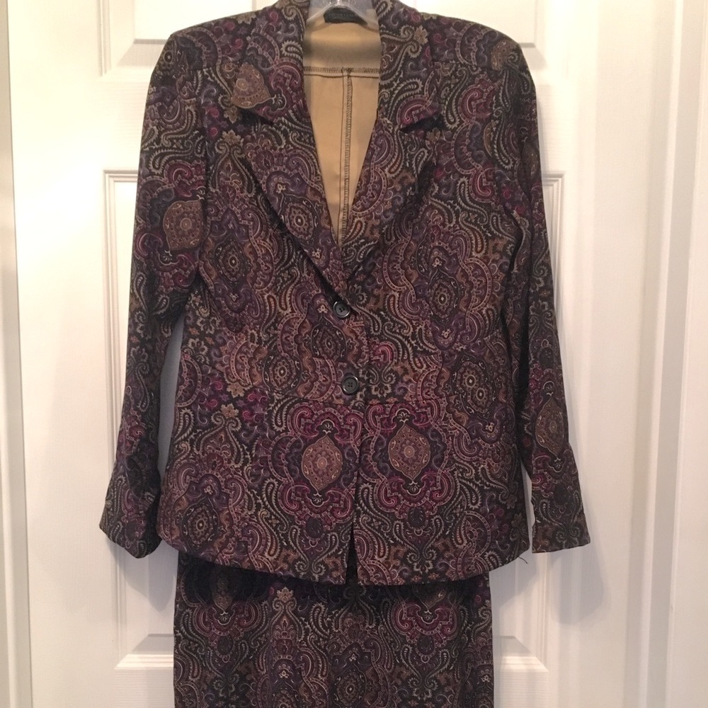 Suit (Jacket and skirt)